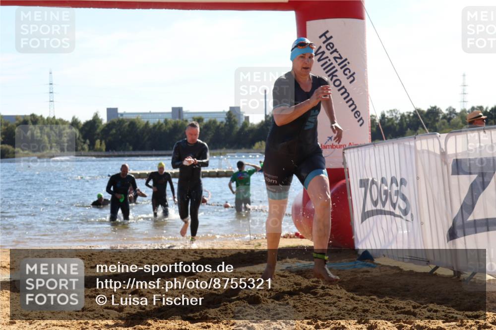 07.09.2025 - 19. Norderstedt Triathlon Luisa Fischer http://msf.ph/oto/8755321 07.09.2025 15:42:04 Schwimmen 1102, 1550, 1567 meine-sportfotos.de