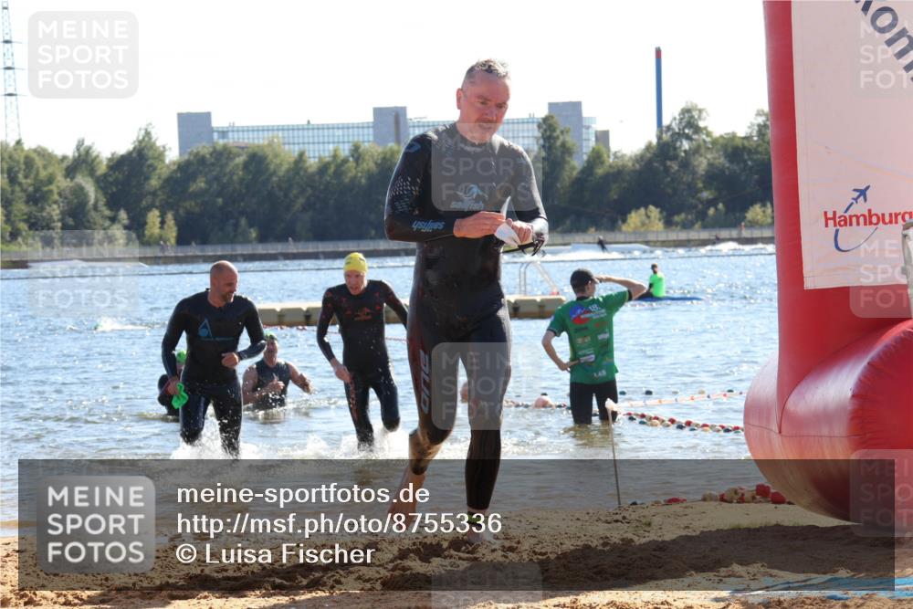 07.09.2025 - 19. Norderstedt Triathlon Luisa Fischer http://msf.ph/oto/8755336 07.09.2025 15:42:05 Schwimmen 1102, 1550, 1567 meine-sportfotos.de