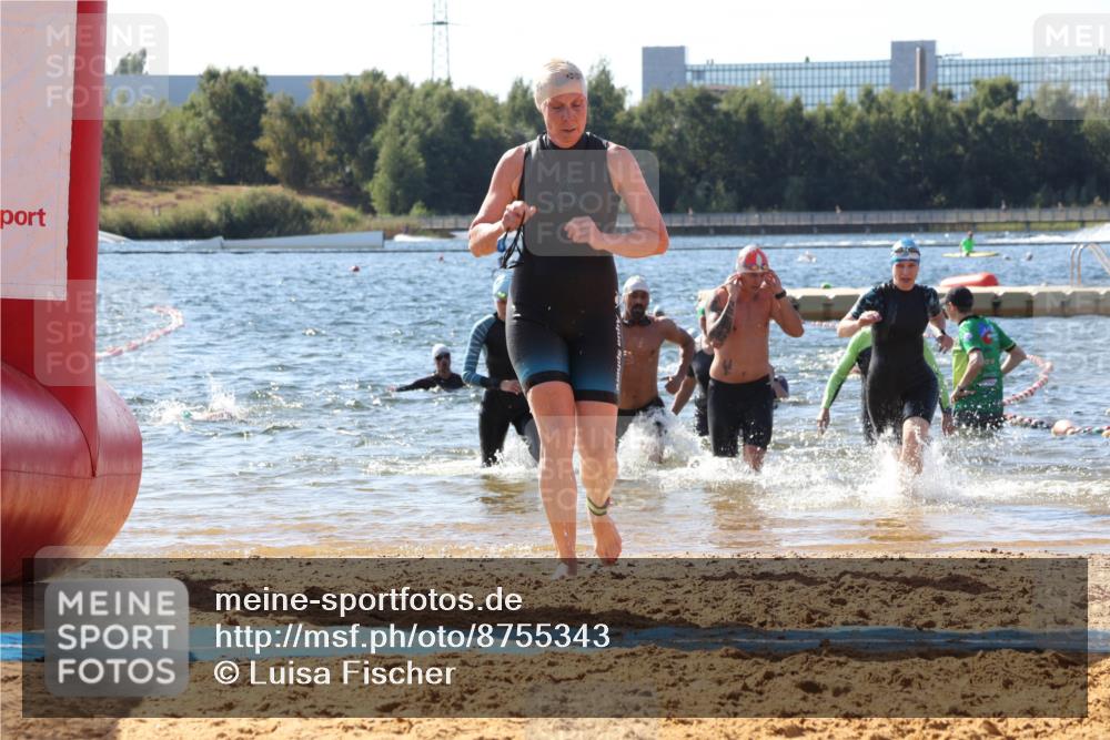07.09.2025 - 19. Norderstedt Triathlon Luisa Fischer http://msf.ph/oto/8755343 07.09.2025 11:44:41 Schwimmen 207, 251, 695, 756, 776, 1343, 1364 meine-sportfotos.de