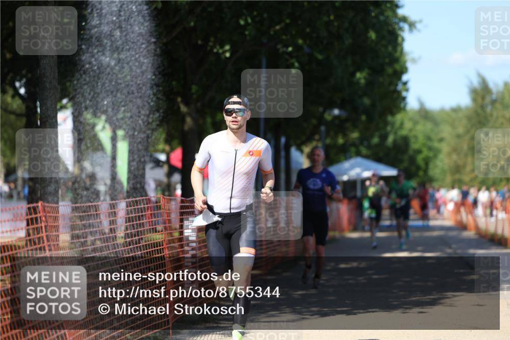 07.09.2025 - 19. Norderstedt Triathlon Michael Strokosch http://msf.ph/oto/8755344 07.09.2025 14:53:20 Laufen 994, 1006, 1401, 1467 meine-sportfotos.de