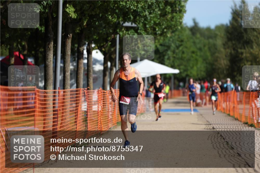 07.09.2025 - 19. Norderstedt Triathlon Michael Strokosch http://msf.ph/oto/8755347 07.09.2025 10:41:36 Laufen 663, 1132 meine-sportfotos.de
