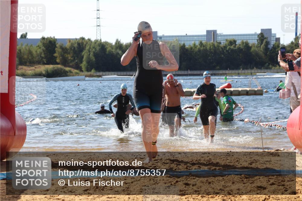 07.09.2025 - 19. Norderstedt Triathlon Luisa Fischer http://msf.ph/oto/8755357 07.09.2025 11:44:42 Schwimmen 207, 251, 292, 695, 756, 776, 1343, 1364 meine-sportfotos.de