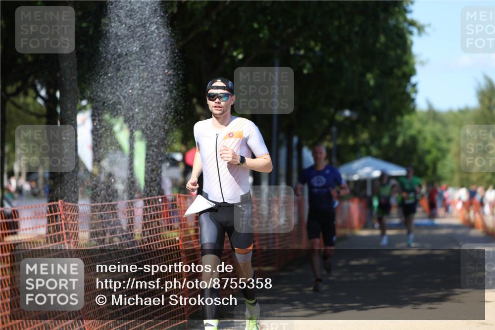 07.09.2025 - 19. Norderstedt Triathlon Michael Strokosch http://msf.ph/oto/8755358 07.09.2025 14:53:21 Laufen 994, 1006, 1015, 1401, 1467 meine-sportfotos.de