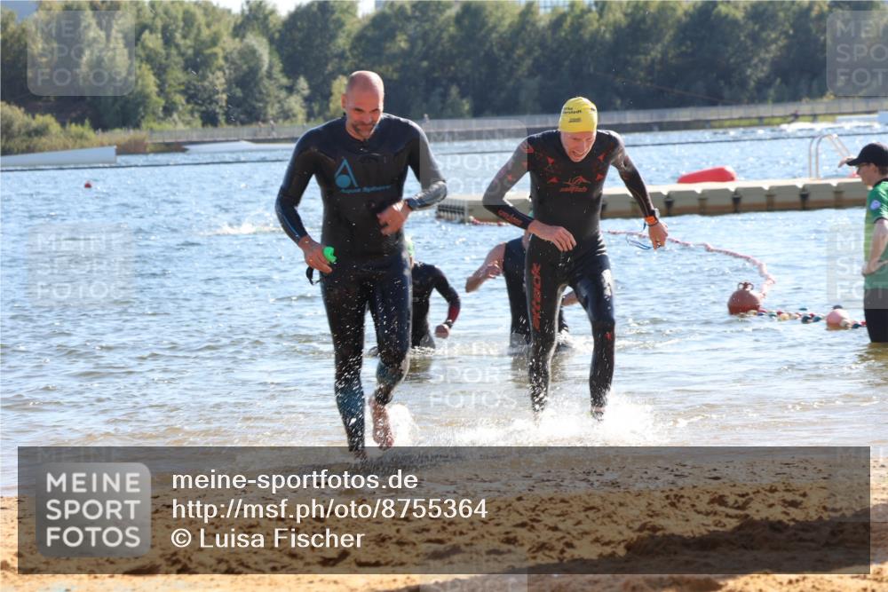07.09.2025 - 19. Norderstedt Triathlon Luisa Fischer http://msf.ph/oto/8755364 07.09.2025 15:42:08 Schwimmen 1102, 1550, 1556, 1558, 1567 meine-sportfotos.de