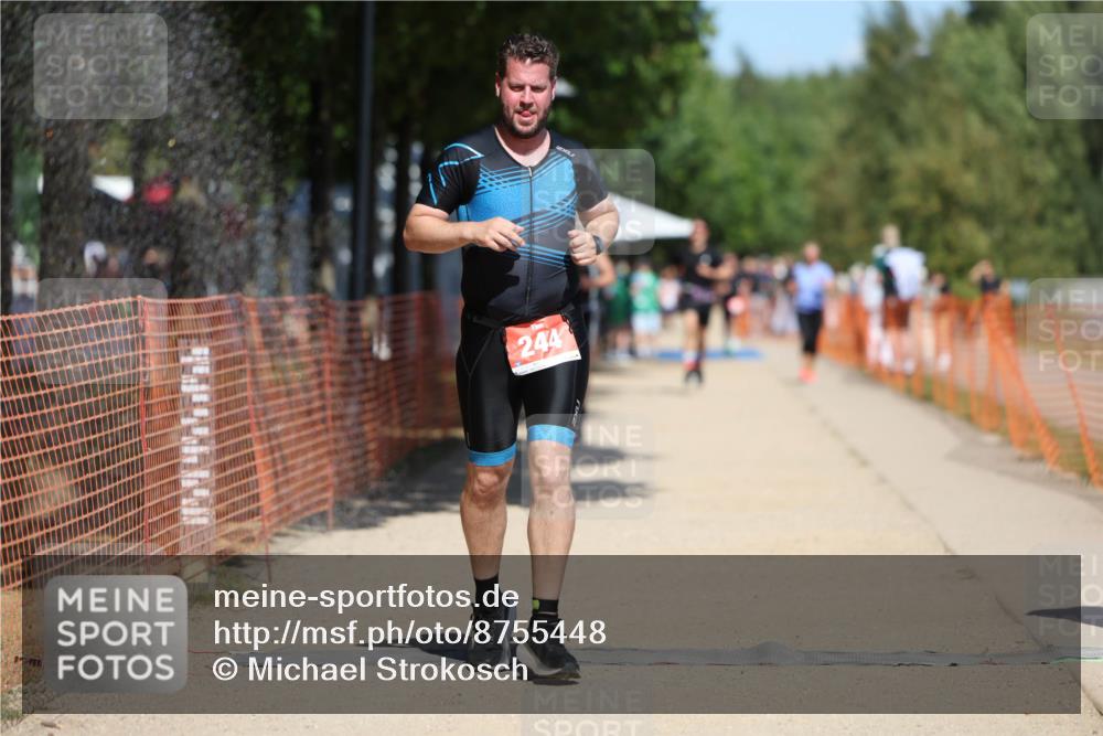 07.09.2025 - 19. Norderstedt Triathlon Michael Strokosch http://msf.ph/oto/8755448 07.09.2025 13:11:24 Laufen 217, 244, 813 meine-sportfotos.de