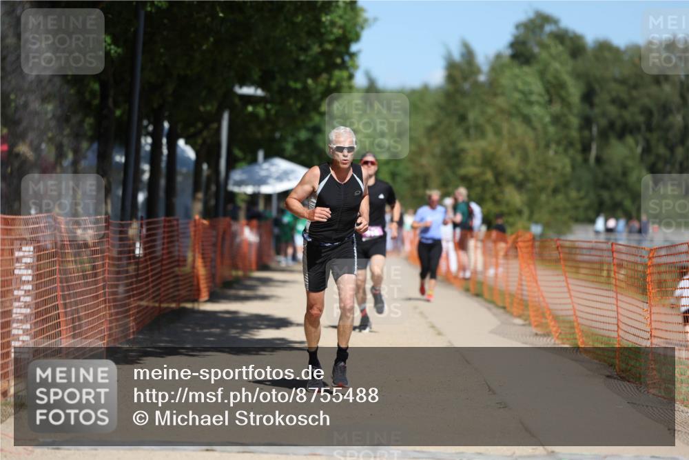 07.09.2025 - 19. Norderstedt Triathlon Michael Strokosch http://msf.ph/oto/8755488 07.09.2025 13:11:29 Laufen 217, 244, 318, 813 meine-sportfotos.de