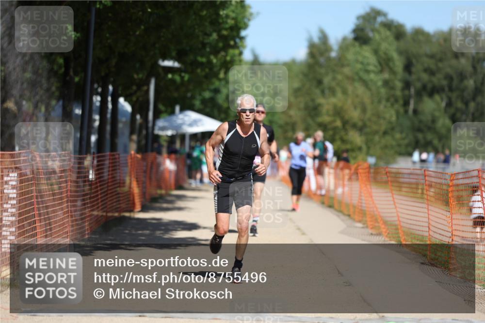 07.09.2025 - 19. Norderstedt Triathlon Michael Strokosch http://msf.ph/oto/8755496 07.09.2025 13:11:29 Laufen 217, 244, 318, 813 meine-sportfotos.de