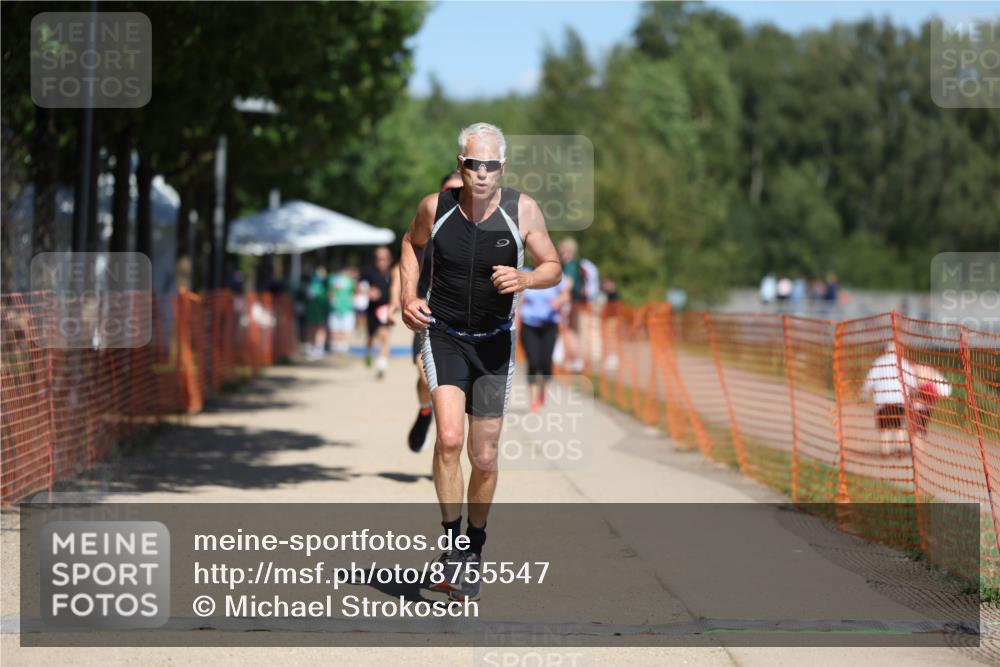 07.09.2025 - 19. Norderstedt Triathlon Michael Strokosch http://msf.ph/oto/8755547 07.09.2025 13:11:30 Laufen 217, 318, 813 meine-sportfotos.de