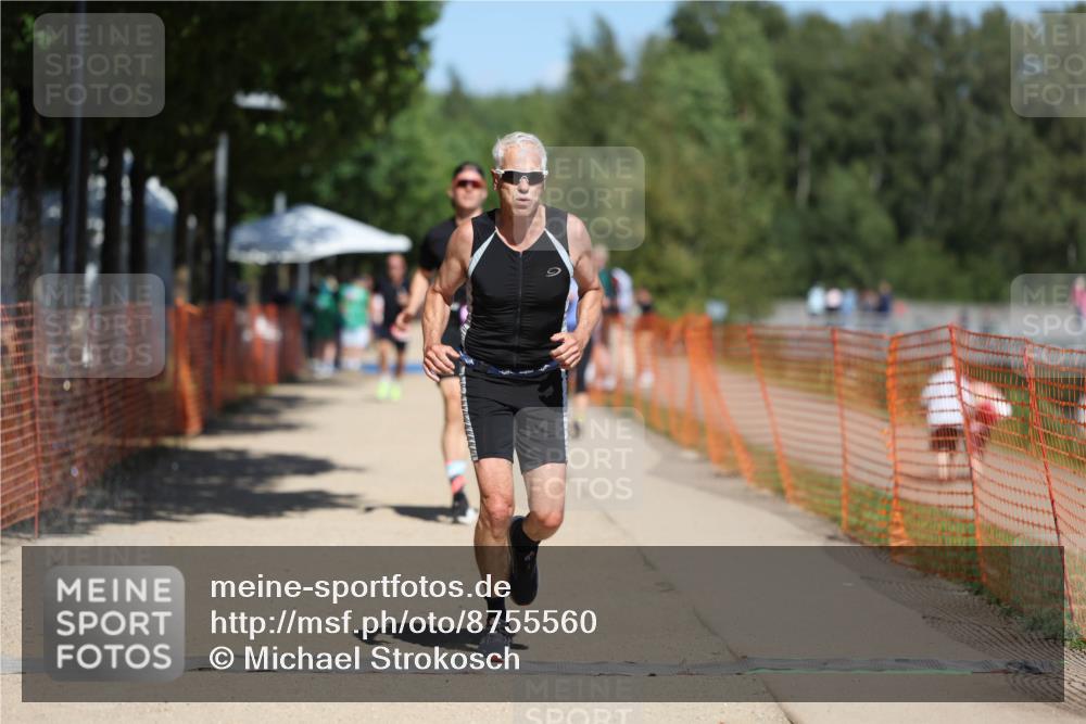07.09.2025 - 19. Norderstedt Triathlon Michael Strokosch http://msf.ph/oto/8755560 07.09.2025 13:11:30 Laufen 217, 318, 813 meine-sportfotos.de