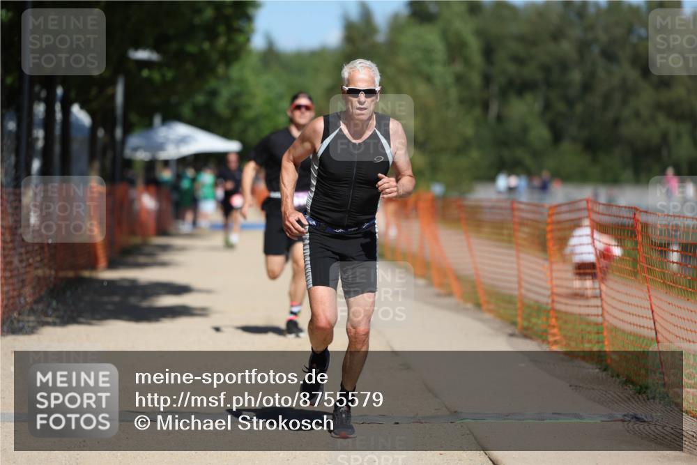 07.09.2025 - 19. Norderstedt Triathlon Michael Strokosch http://msf.ph/oto/8755579 07.09.2025 13:11:31 Laufen 318, 813 meine-sportfotos.de