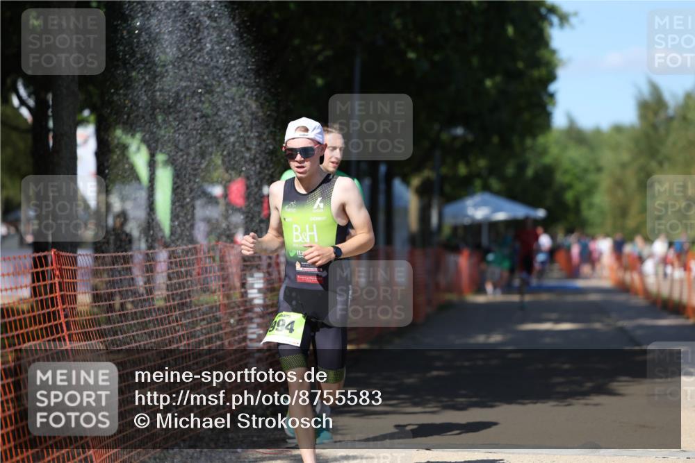 07.09.2025 - 19. Norderstedt Triathlon Michael Strokosch http://msf.ph/oto/8755583 07.09.2025 14:53:28 Laufen 994, 1015 meine-sportfotos.de