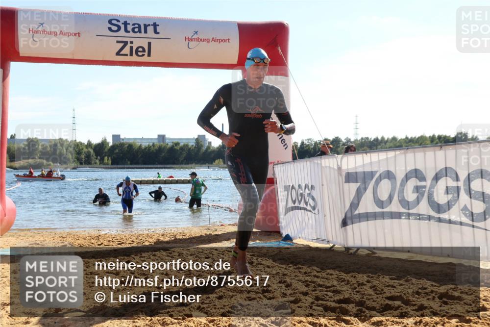 07.09.2025 - 19. Norderstedt Triathlon Luisa Fischer http://msf.ph/oto/8755617 07.09.2025 15:43:09 Schwimmen 1585, 1632 meine-sportfotos.de
