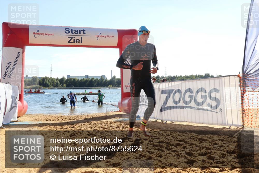 07.09.2025 - 19. Norderstedt Triathlon Luisa Fischer http://msf.ph/oto/8755624 07.09.2025 15:43:09 Schwimmen 1585, 1632 meine-sportfotos.de