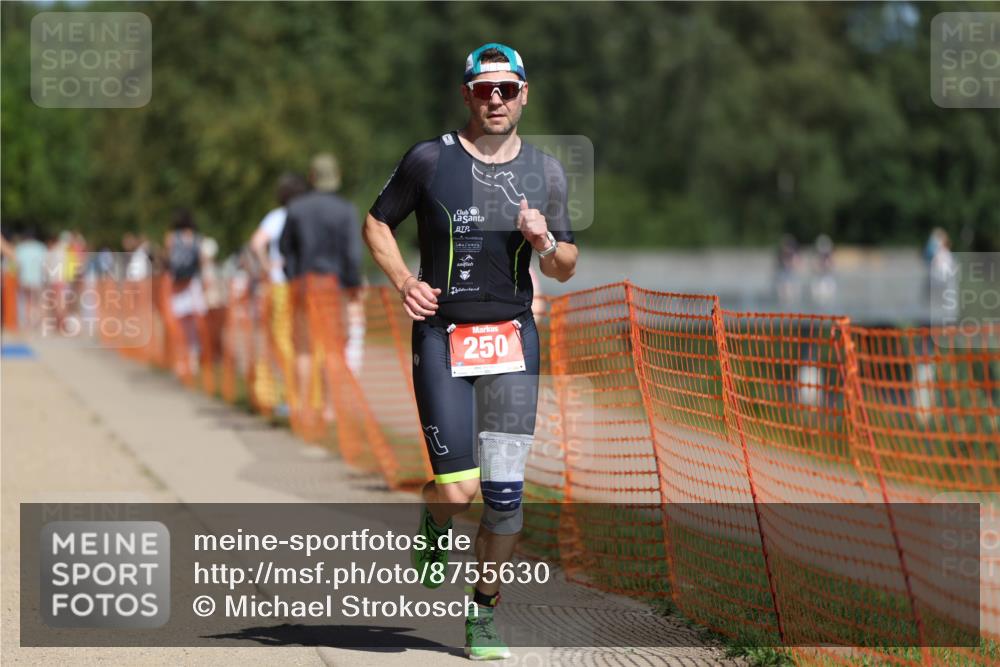 07.09.2025 - 19. Norderstedt Triathlon Michael Strokosch http://msf.ph/oto/8755630 07.09.2025 12:49:39 Laufen 207, 250, 779 meine-sportfotos.de