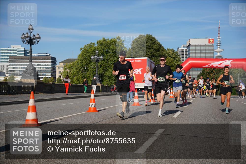 07.09.2025 - BARMER Alsterlauf Yannick Fuchs http://msf.ph/oto/8755635 07.09.2025 09:37:59 Laufen 3877, 8255, 3602, 649530, 5496 meine-sportfotos.de