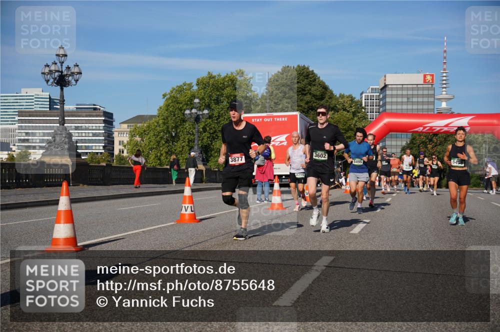 07.09.2025 - BARMER Alsterlauf Yannick Fuchs http://msf.ph/oto/8755648 07.09.2025 09:37:59 Laufen 3877, 8255, 3602, 5495, 5496 meine-sportfotos.de