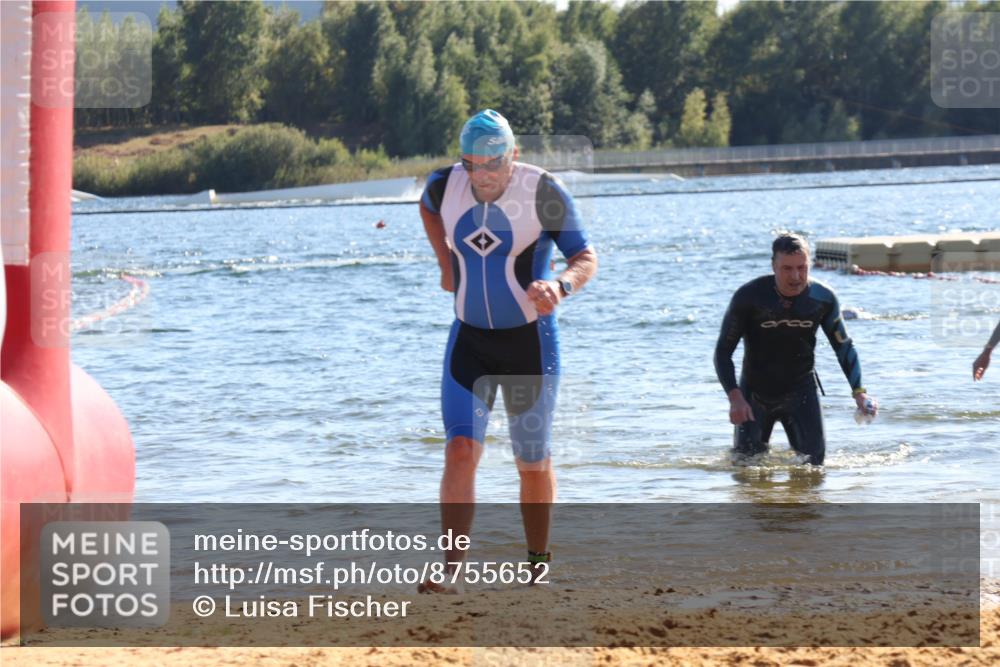 07.09.2025 - 19. Norderstedt Triathlon Luisa Fischer http://msf.ph/oto/8755652 07.09.2025 15:43:14 Schwimmen 1568, 1585, 1632 meine-sportfotos.de
