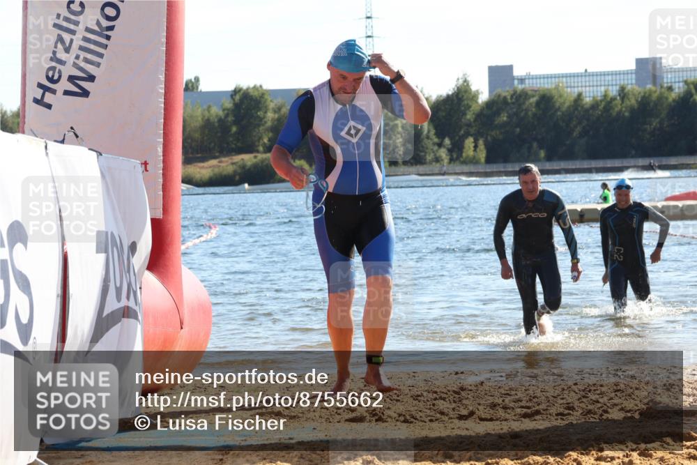 07.09.2025 - 19. Norderstedt Triathlon Luisa Fischer http://msf.ph/oto/8755662 07.09.2025 15:43:18 Schwimmen 1562, 1568, 1585, 1632 meine-sportfotos.de