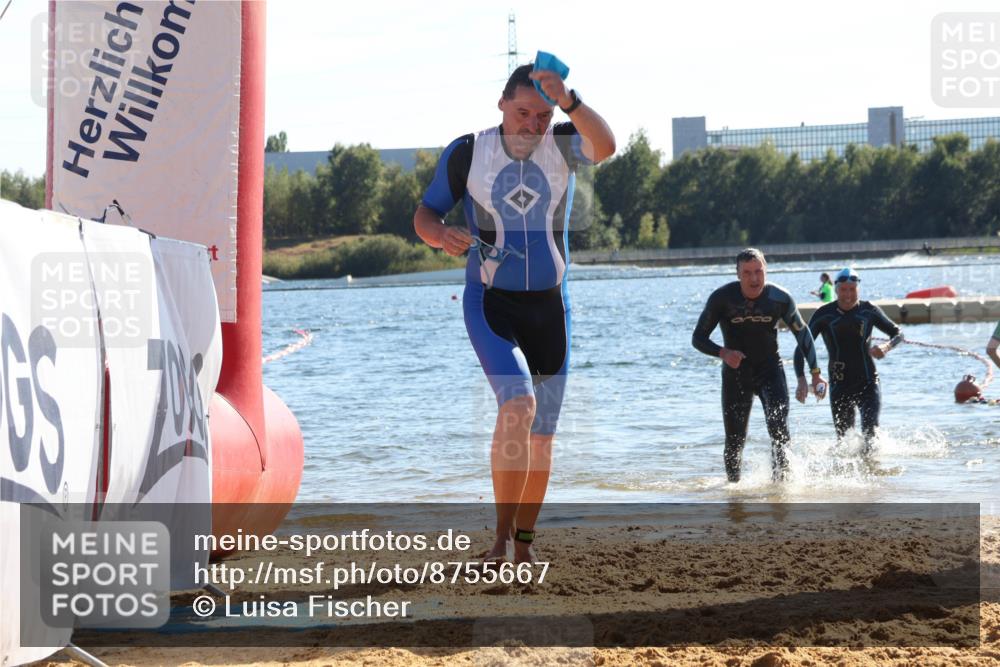 07.09.2025 - 19. Norderstedt Triathlon Luisa Fischer http://msf.ph/oto/8755667 07.09.2025 15:43:18 Schwimmen 1562, 1568, 1585, 1632 meine-sportfotos.de