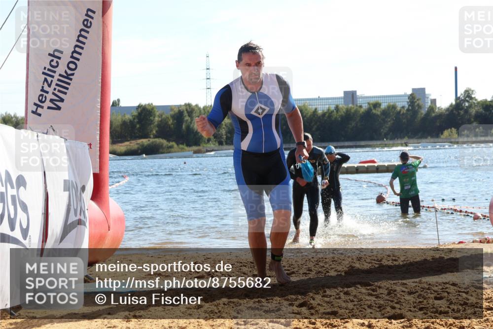 07.09.2025 - 19. Norderstedt Triathlon Luisa Fischer http://msf.ph/oto/8755682 07.09.2025 15:43:19 Schwimmen 1562, 1568, 1632 meine-sportfotos.de