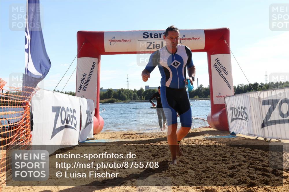 07.09.2025 - 19. Norderstedt Triathlon Luisa Fischer http://msf.ph/oto/8755708 07.09.2025 15:43:21 Schwimmen 1562, 1568, 1621 meine-sportfotos.de
