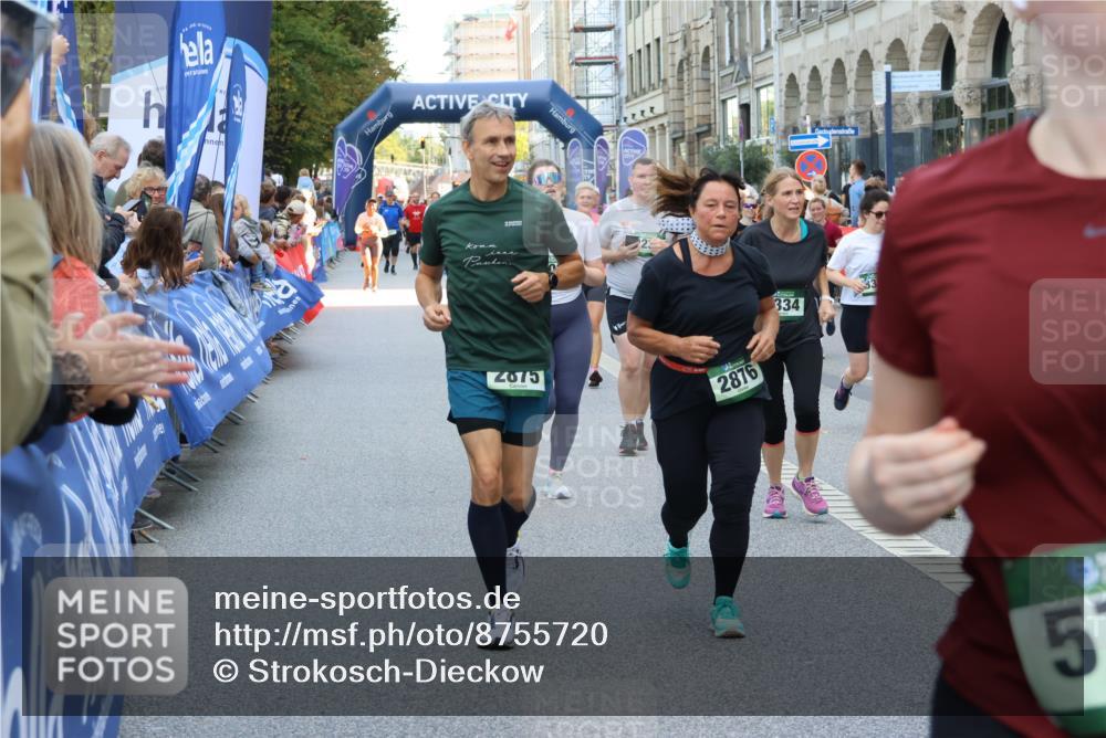 07.09.2025 - BARMER Alsterlauf Strokosch-Dieckow http://msf.ph/oto/8755720 07.09.2025 10:14:04 Ziel 2129, 2166, 2225, 2232, 2442, 2712, 2873, 2929, 2930, 3929, 4108, 4213, 4364, 4422, 4489, 4553, 5062, 5795, 6145, 6165, 6312, 6337, 8101, 8120, 8257 meine-sportfotos.de