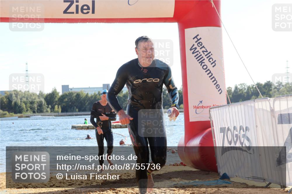 07.09.2025 - 19. Norderstedt Triathlon Luisa Fischer http://msf.ph/oto/8755736 07.09.2025 15:43:24 Schwimmen 1562, 1568, 1621 meine-sportfotos.de