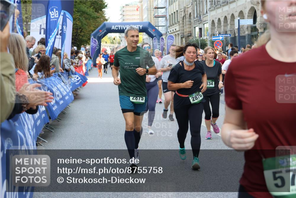 07.09.2025 - BARMER Alsterlauf Strokosch-Dieckow http://msf.ph/oto/8755758 07.09.2025 10:14:04 Ziel 2129, 2166, 2225, 2232, 2442, 2712, 2873, 2929, 2930, 3929, 4108, 4213, 4364, 4422, 4489, 4553, 5062, 5795, 6145, 6165, 6312, 6337, 8101, 8120, 8257 meine-sportfotos.de