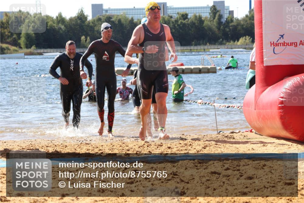 07.09.2025 - 19. Norderstedt Triathlon Luisa Fischer http://msf.ph/oto/8755765 07.09.2025 11:45:05 Schwimmen 697, 717, 758, 851, 852, 898, 1237, 1307 meine-sportfotos.de