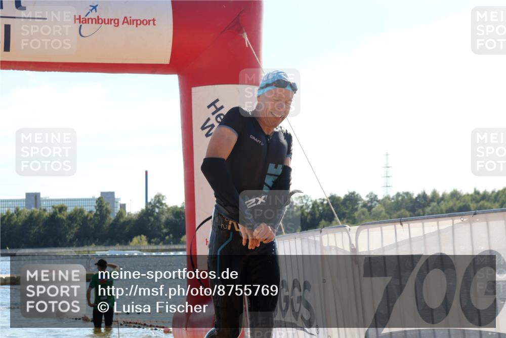 07.09.2025 - 19. Norderstedt Triathlon Luisa Fischer http://msf.ph/oto/8755769 07.09.2025 15:43:26 Schwimmen 1562, 1568, 1621 meine-sportfotos.de