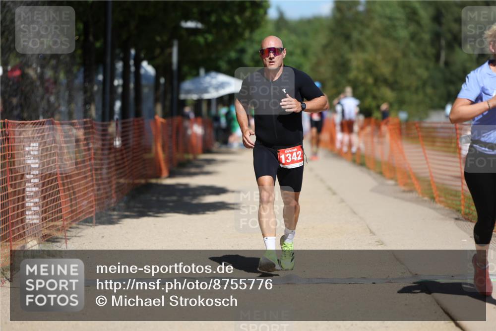 07.09.2025 - 19. Norderstedt Triathlon Michael Strokosch http://msf.ph/oto/8755776 07.09.2025 13:11:39 Laufen 853, 1342 meine-sportfotos.de