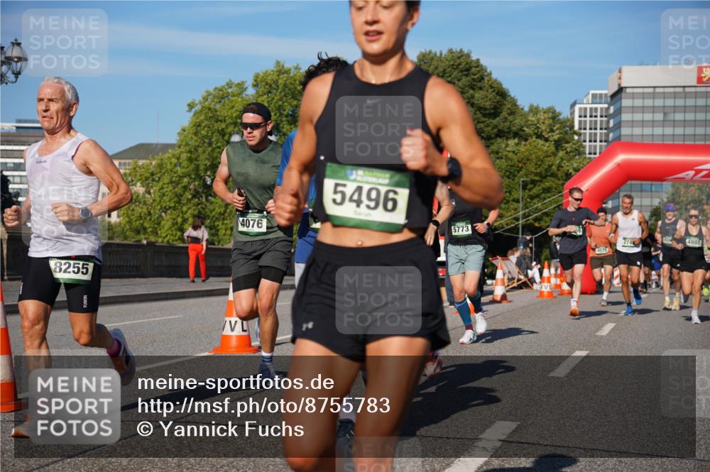 07.09.2025 - BARMER Alsterlauf Yannick Fuchs http://msf.ph/oto/8755783 07.09.2025 09:38:01 Laufen 8255, 4076, 5496, 5773, 4575, 274, 4885 meine-sportfotos.de
