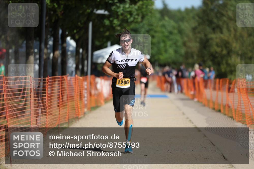 07.09.2025 - 19. Norderstedt Triathlon Michael Strokosch http://msf.ph/oto/8755793 07.09.2025 12:03:13 Laufen 1206 meine-sportfotos.de