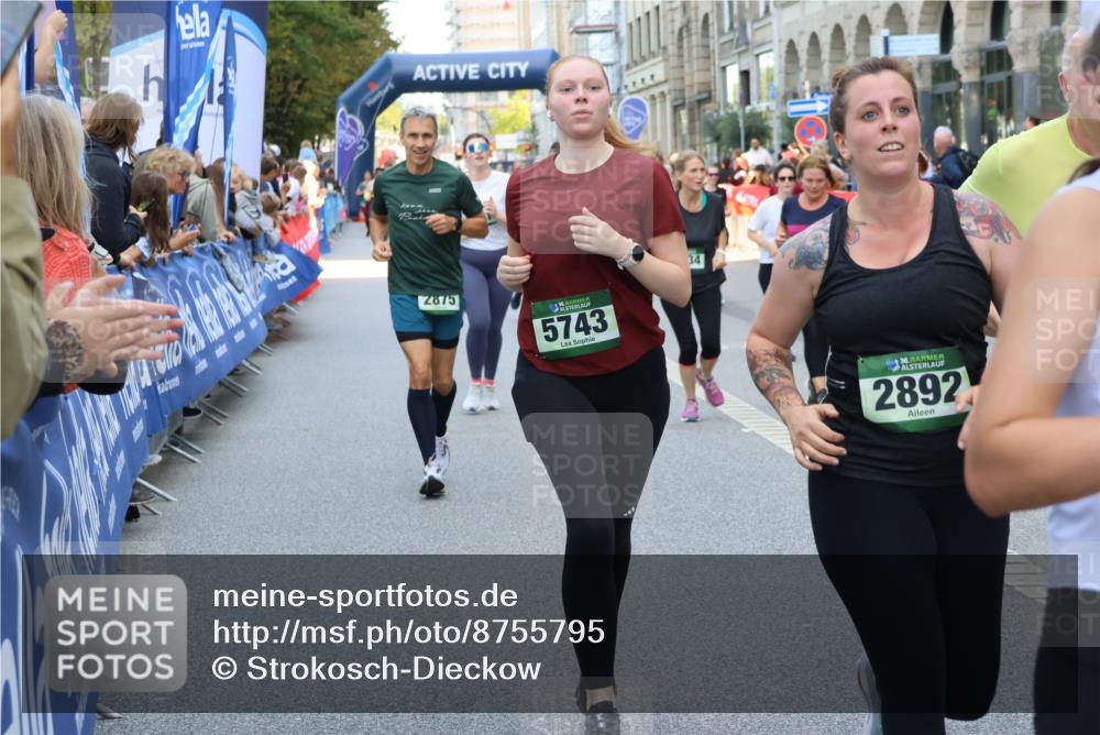 07.09.2025 - BARMER Alsterlauf Strokosch-Dieckow http://msf.ph/oto/8755795 07.09.2025 10:14:03 Ziel 2129, 2166, 2225, 2232, 2296, 2712, 2873, 2929, 2930, 3346, 3929, 4108, 4213, 4364, 4489, 4553, 5062, 5795, 6145, 6165, 6312, 6337, 8101, 8120, 8257 meine-sportfotos.de
