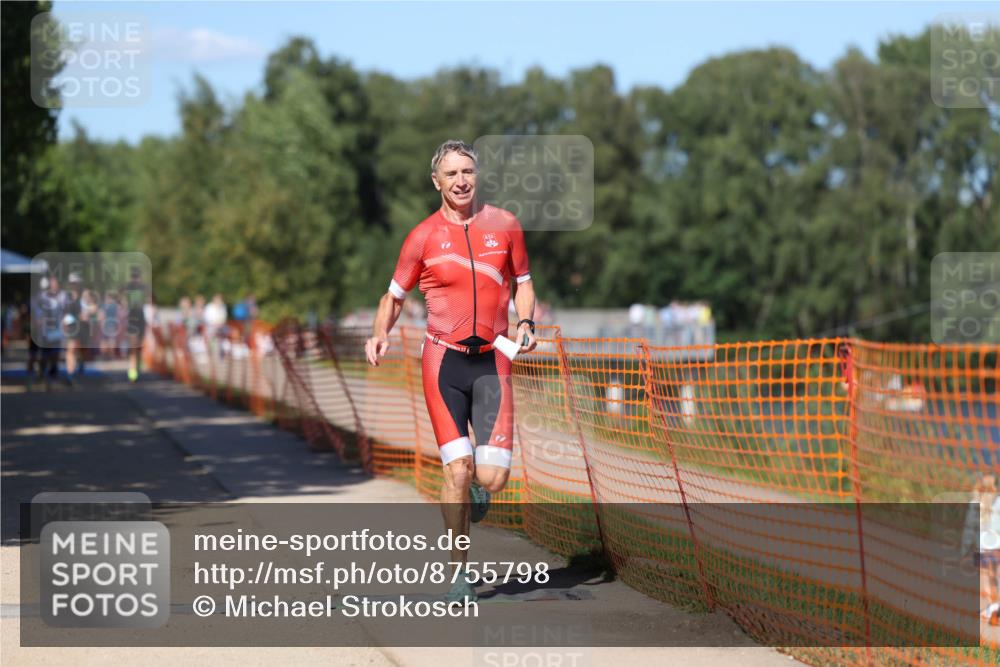07.09.2025 - 19. Norderstedt Triathlon Michael Strokosch http://msf.ph/oto/8755798 07.09.2025 14:53:37 Laufen 977 meine-sportfotos.de