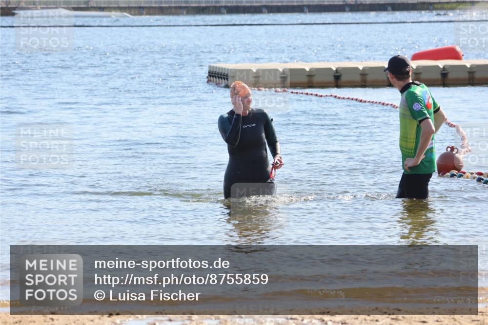 07.09.2025 - 19. Norderstedt Triathlon Luisa Fischer http://msf.ph/oto/8755859 07.09.2025 15:46:41 Schwimmen  meine-sportfotos.de