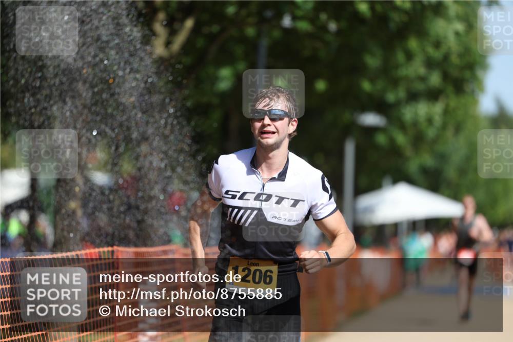 07.09.2025 - 19. Norderstedt Triathlon Michael Strokosch http://msf.ph/oto/8755885 07.09.2025 12:03:16 Laufen 1206 meine-sportfotos.de