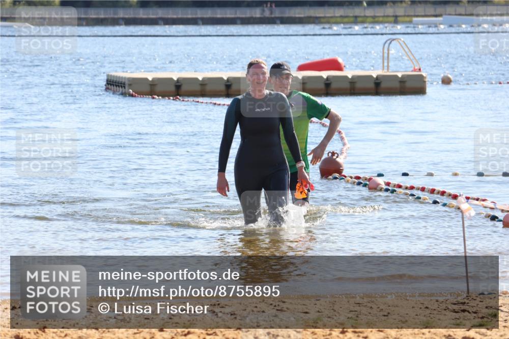 07.09.2025 - 19. Norderstedt Triathlon Luisa Fischer http://msf.ph/oto/8755895 07.09.2025 15:46:45 Schwimmen  meine-sportfotos.de