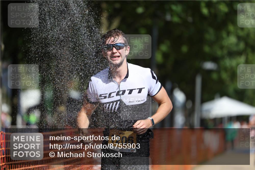 07.09.2025 - 19. Norderstedt Triathlon Michael Strokosch http://msf.ph/oto/8755903 07.09.2025 12:03:16 Laufen 1206 meine-sportfotos.de