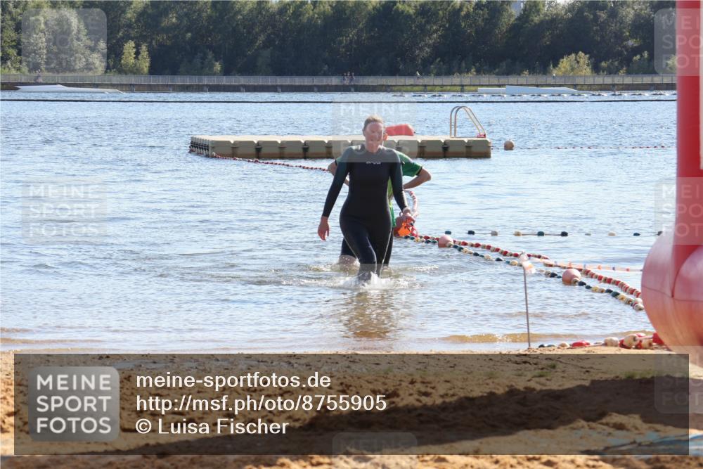 07.09.2025 - 19. Norderstedt Triathlon Luisa Fischer http://msf.ph/oto/8755905 07.09.2025 15:46:45 Schwimmen  meine-sportfotos.de