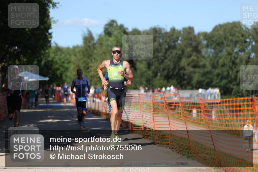 07.09.2025 - 19. Norderstedt Triathlon Michael Strokosch http://msf.ph/oto/8755906 07.09.2025 14:53:46 Laufen 996, 1008, 1456, 1471 meine-sportfotos.de