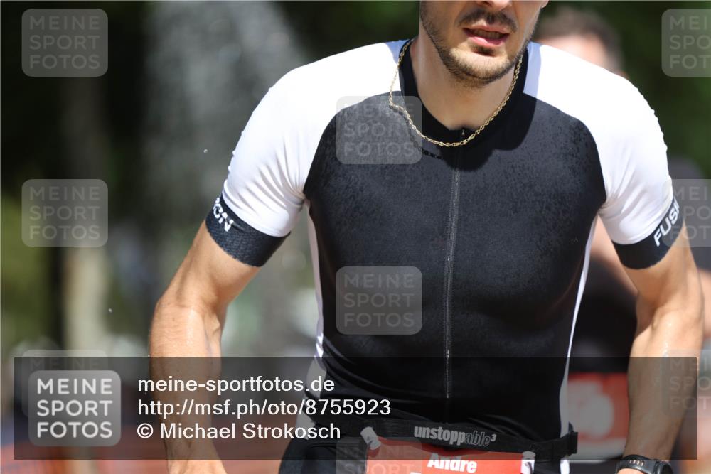 07.09.2025 - 19. Norderstedt Triathlon Michael Strokosch http://msf.ph/oto/8755923 07.09.2025 12:49:52 Laufen 137, 167, 260, 721, 1237 meine-sportfotos.de
