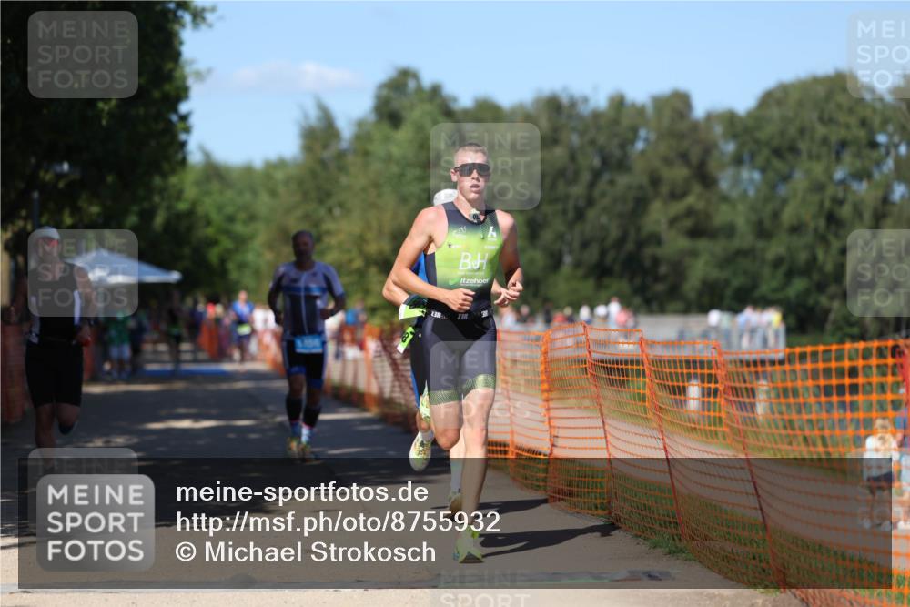 07.09.2025 - 19. Norderstedt Triathlon Michael Strokosch http://msf.ph/oto/8755932 07.09.2025 14:53:47 Laufen 996, 1008, 1456, 1471 meine-sportfotos.de