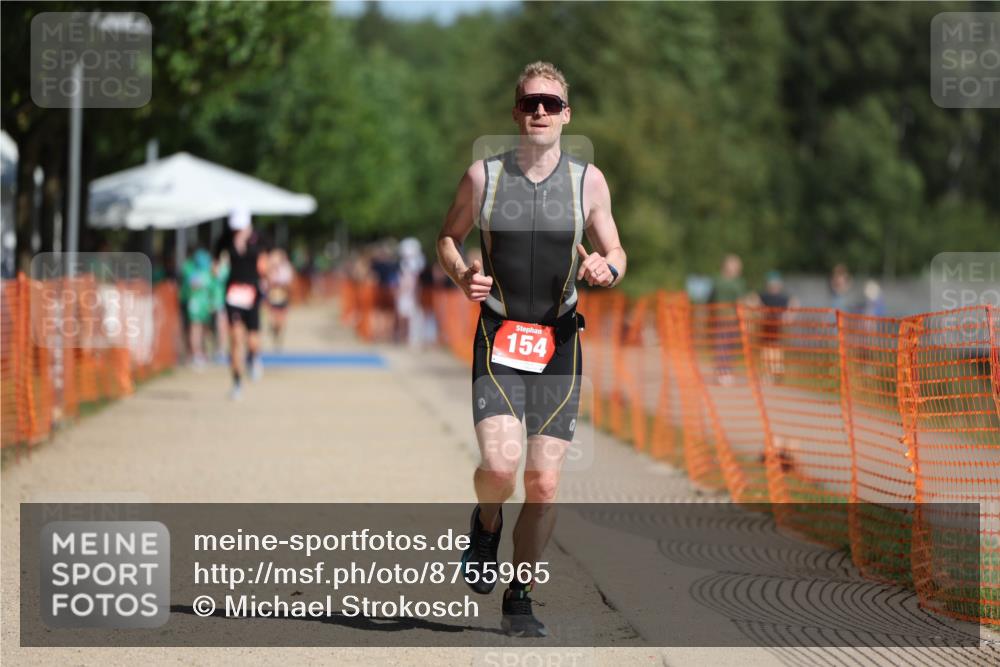 07.09.2025 - 19. Norderstedt Triathlon Michael Strokosch http://msf.ph/oto/8755965 07.09.2025 12:03:23 Laufen 154 meine-sportfotos.de