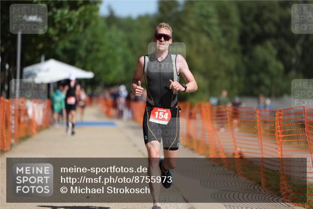 07.09.2025 - 19. Norderstedt Triathlon Michael Strokosch http://msf.ph/oto/8755973 07.09.2025 12:03:23 Laufen 154 meine-sportfotos.de