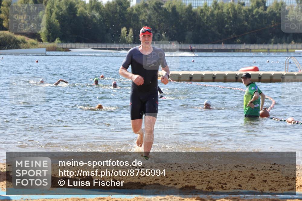 07.09.2025 - 19. Norderstedt Triathlon Luisa Fischer http://msf.ph/oto/8755994 07.09.2025 11:45:22 Schwimmen 195, 210, 282, 761 meine-sportfotos.de