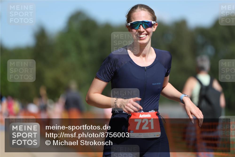 07.09.2025 - 19. Norderstedt Triathlon Michael Strokosch http://msf.ph/oto/8756003 07.09.2025 12:49:57 Laufen 137, 721, 824 meine-sportfotos.de