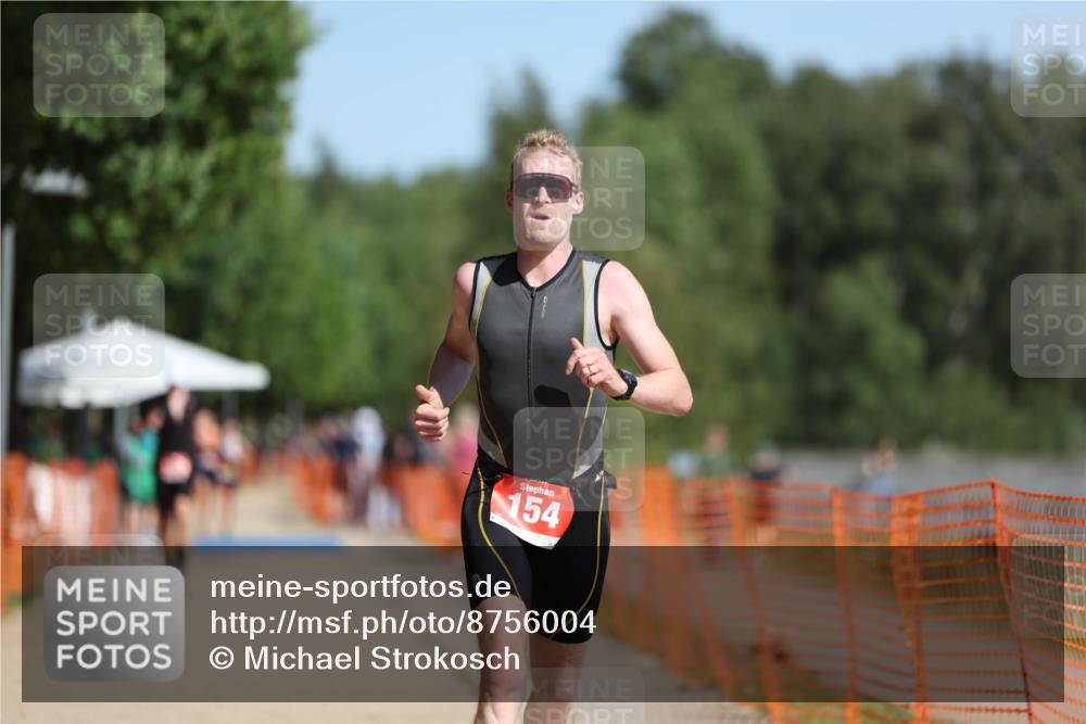 07.09.2025 - 19. Norderstedt Triathlon Michael Strokosch http://msf.ph/oto/8756004 07.09.2025 12:03:24 Laufen 154 meine-sportfotos.de