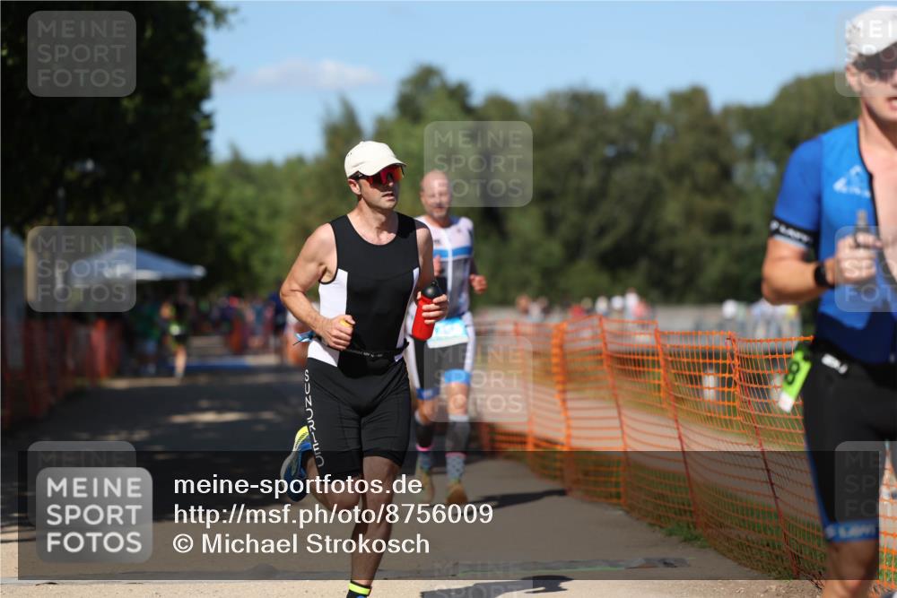07.09.2025 - 19. Norderstedt Triathlon Michael Strokosch http://msf.ph/oto/8756009 07.09.2025 14:53:49 Laufen 996, 1008, 1456, 1471 meine-sportfotos.de