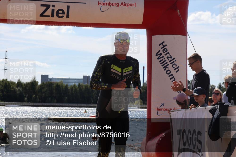 07.09.2025 - 19. Norderstedt Triathlon Luisa Fischer http://msf.ph/oto/8756016 07.09.2025 13:27:19 Schwimmen 960, 1028, 1467 meine-sportfotos.de
